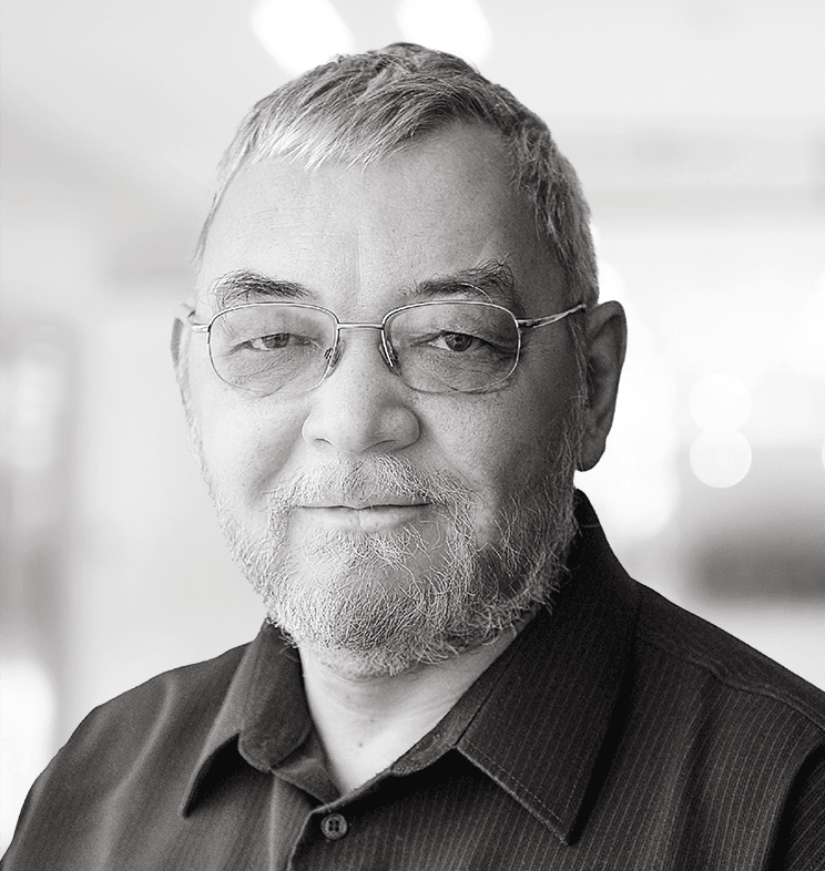 
					Евгений<br class="hide-xs"> Вячеславович<br> Киреев